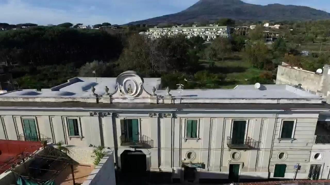 Palazzo D'Amaro Historical Residence Boscotrecase Zewnętrze zdjęcie